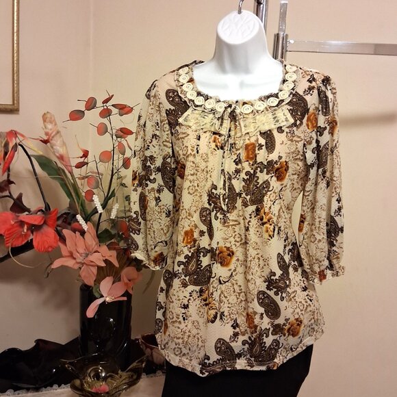 NWT Women's Light Yellow Brown Printed Lined Blouse ¾ Sleeve Pleated Top 8 M - Picture 2 of 9